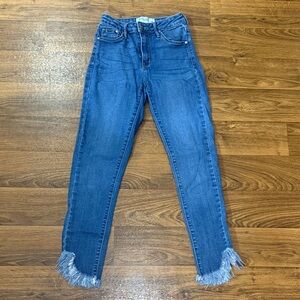 Just Black Women's Skinny Blue Jeans with Frayed Hem